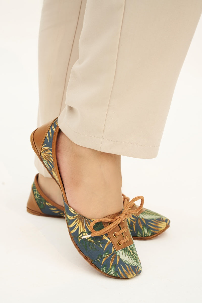Lace Up Khussa Shoes