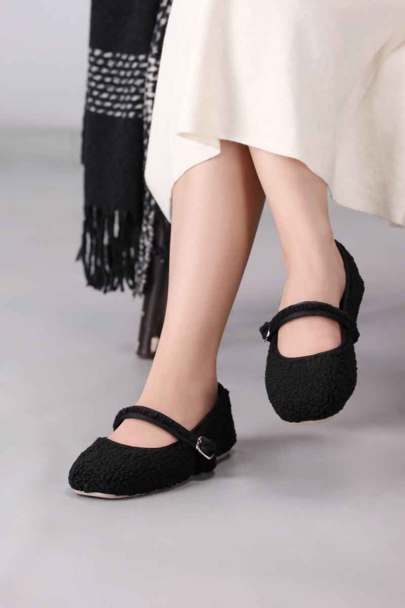 Noir Boucle Mary Jane