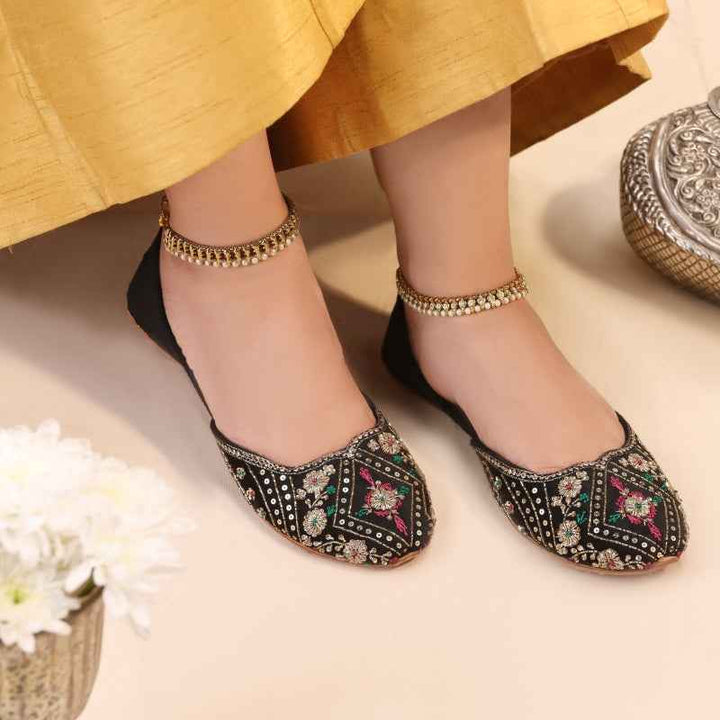 Regalia Noir Heirloom