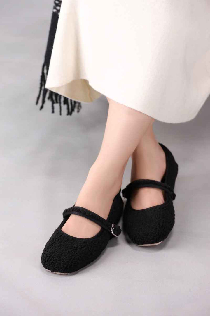 Noir Boucle Mary Jane