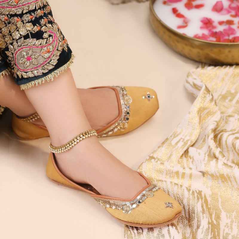 Shamsa Mirror Marigold Yellow