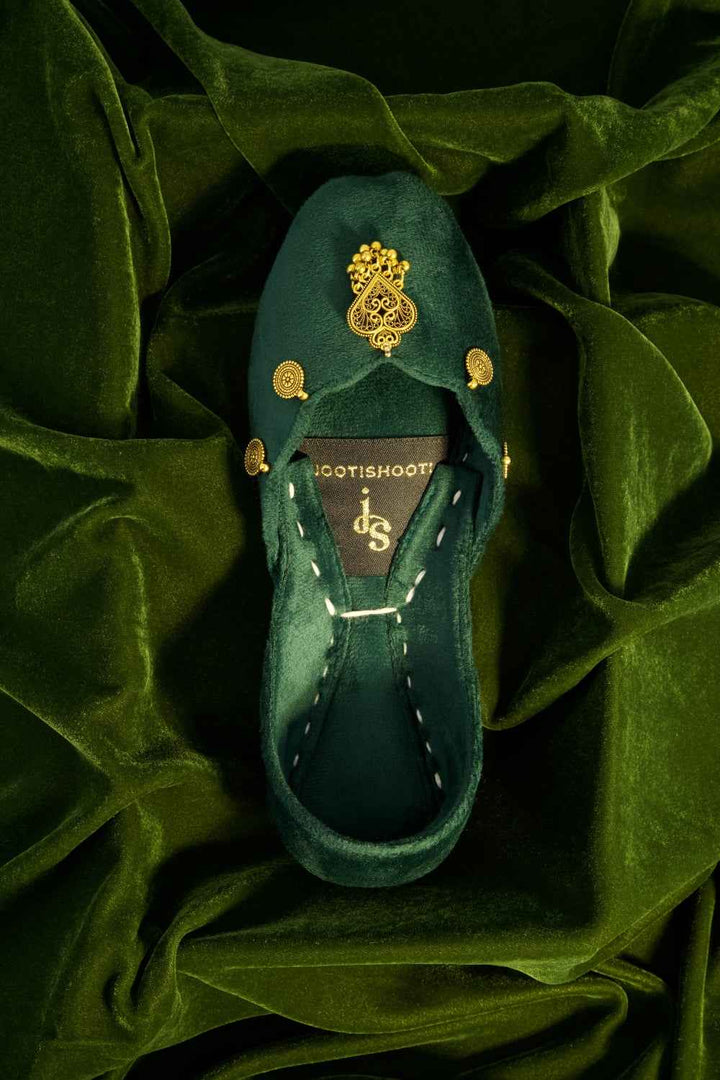 Mehvar Emerald