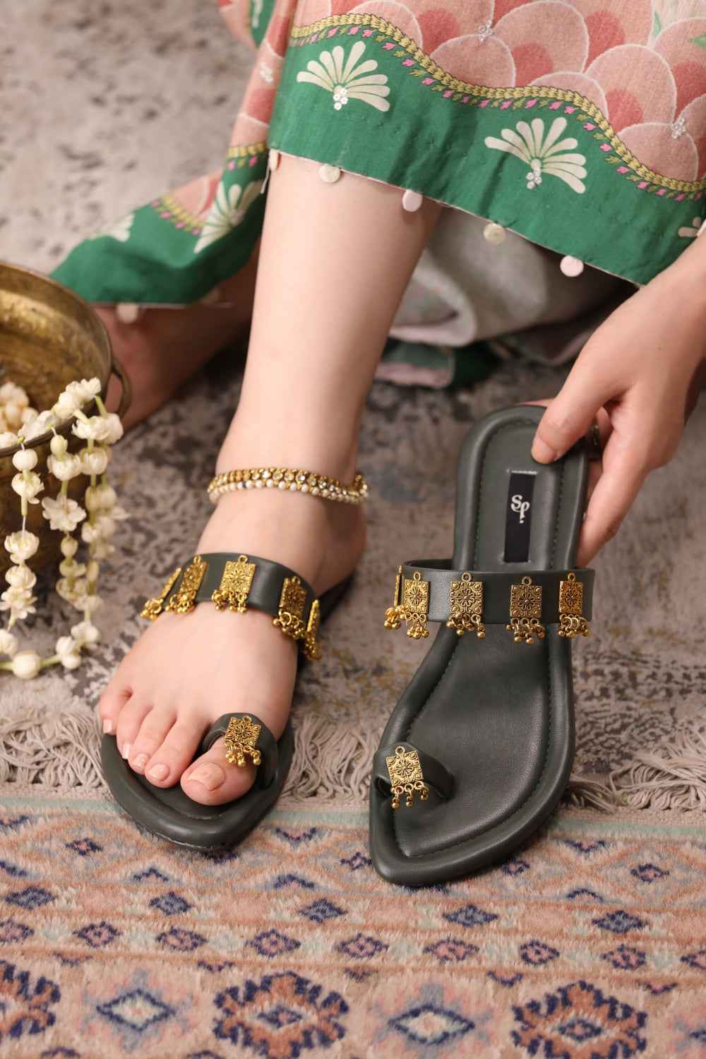 Nauratan Dark Olive