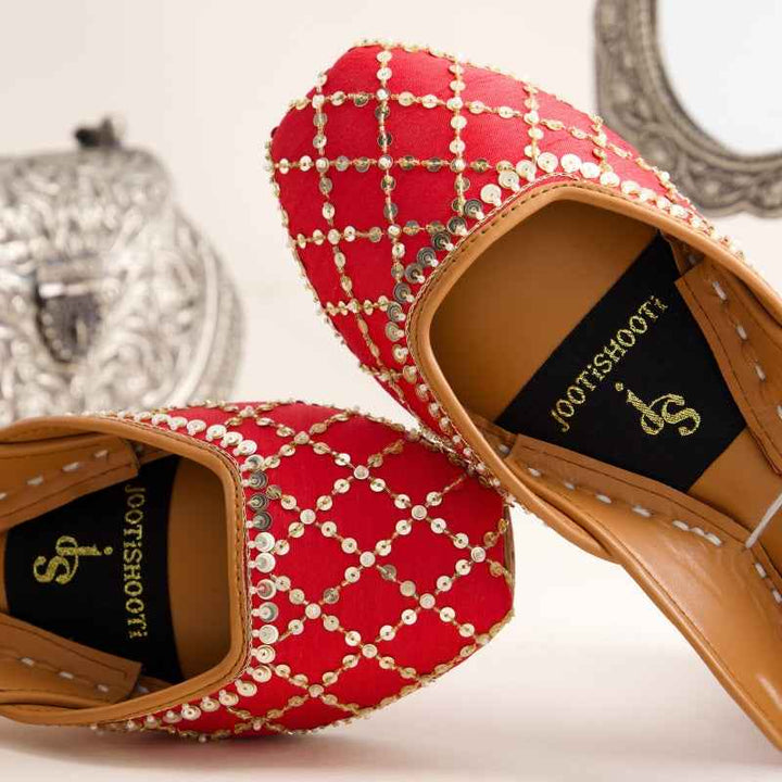 Shimmer Jaal Rani Red